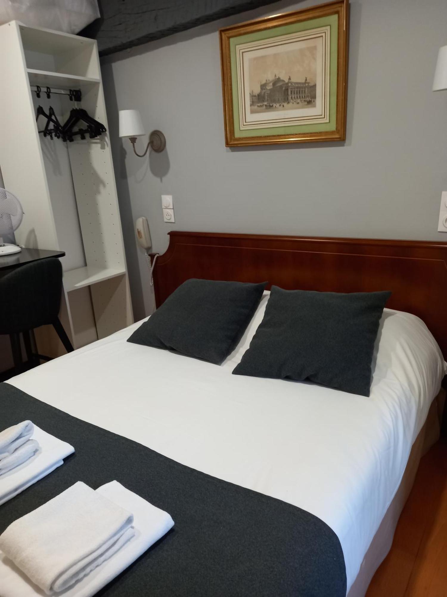 Brit Hotel Comtes De Champagne - Troyes Centre Historique מראה חיצוני תמונה