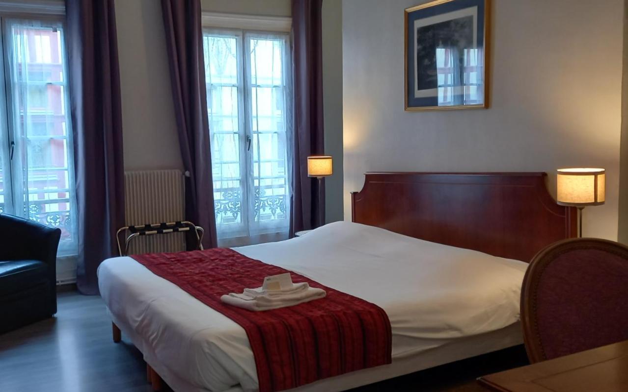 Brit Hotel Comtes De Champagne - Troyes Centre Historique מראה חיצוני תמונה